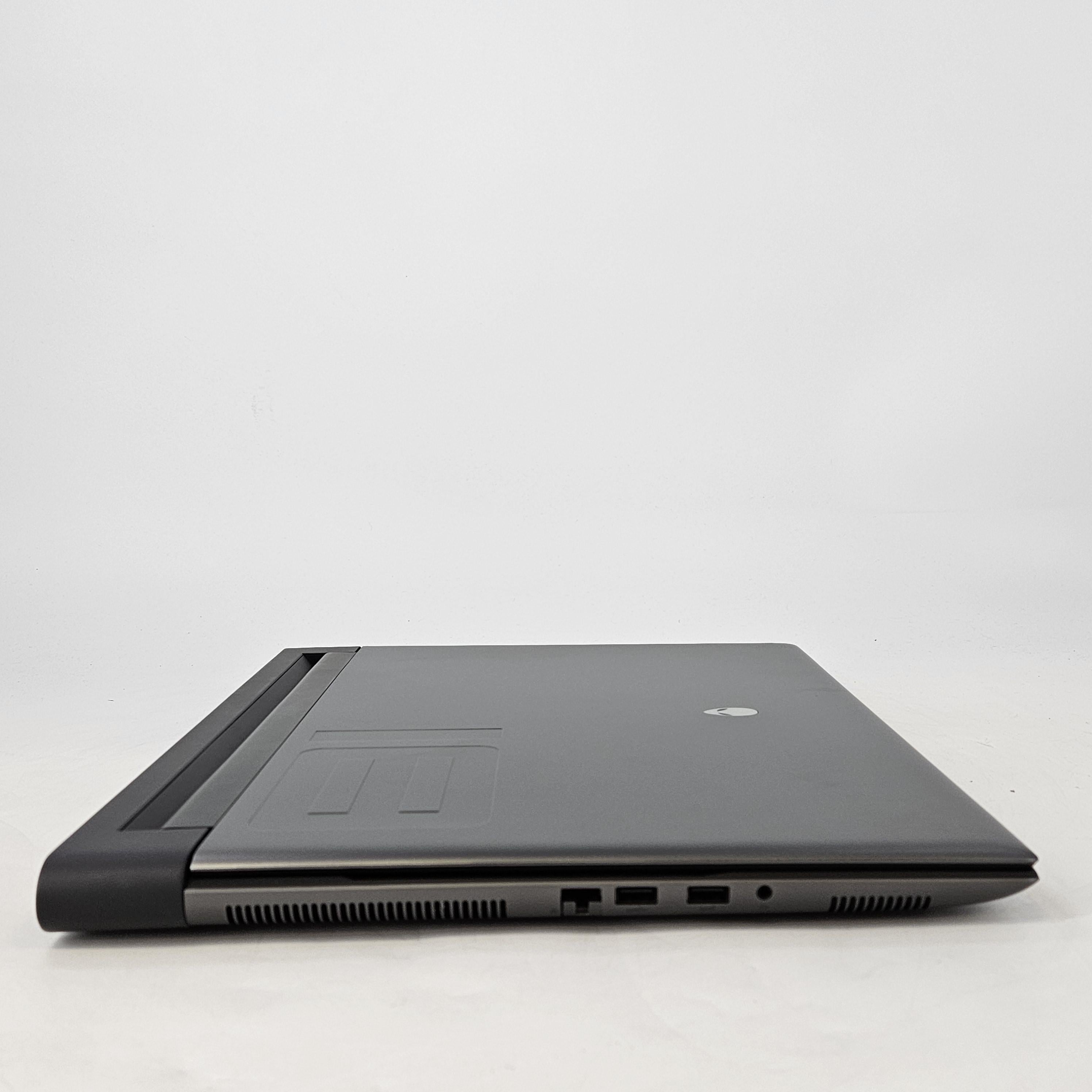 Alienware M18 R2 Black 2.2 GHz Intel Core i7 14th Gen. 16GB RAM 512GB Solid State Drive NVIDIA GeForce RTX 4060 8 GB - Image 9