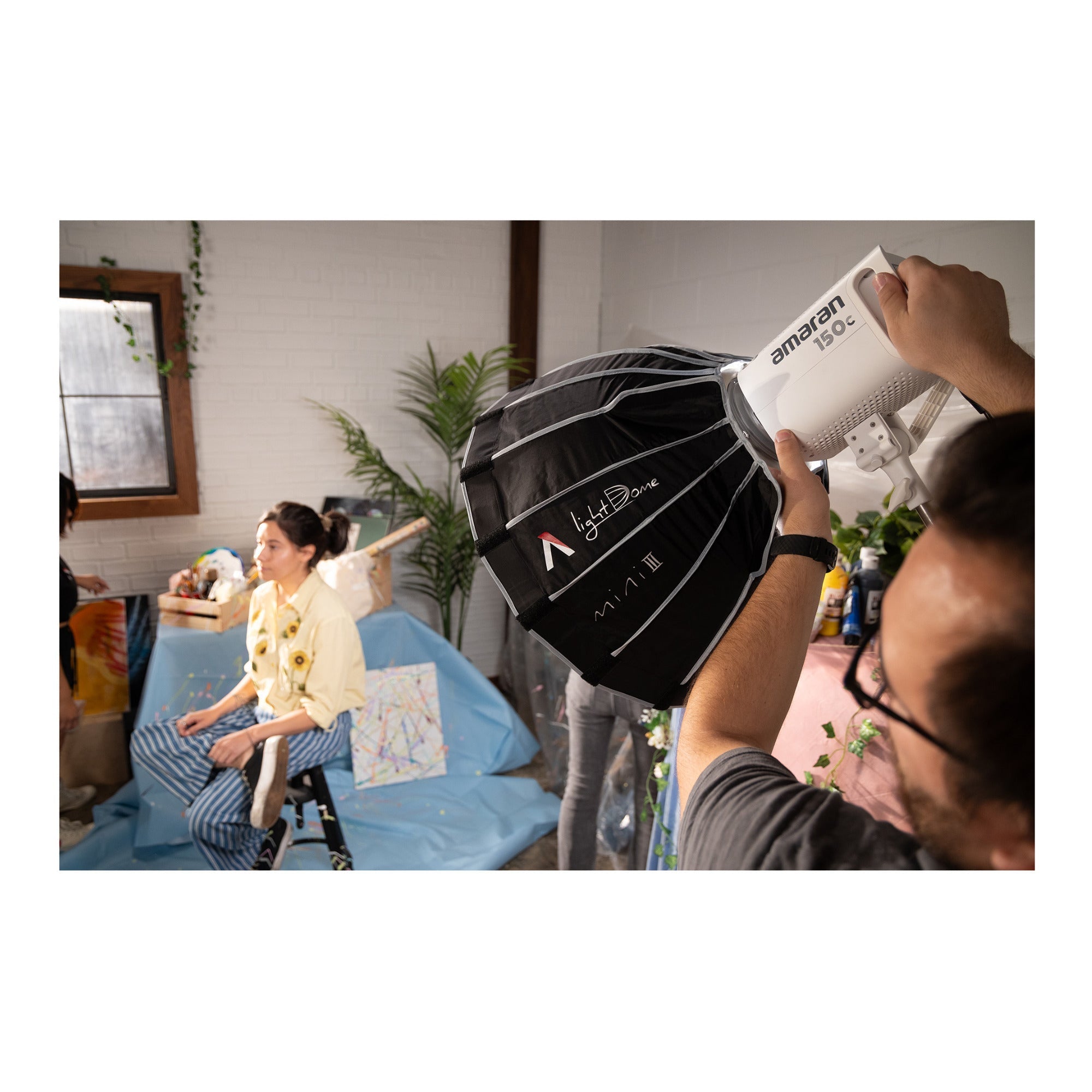 Amaran COB 60x S Bi-Color LED Monolight with Light Dome Mini III - Image 6