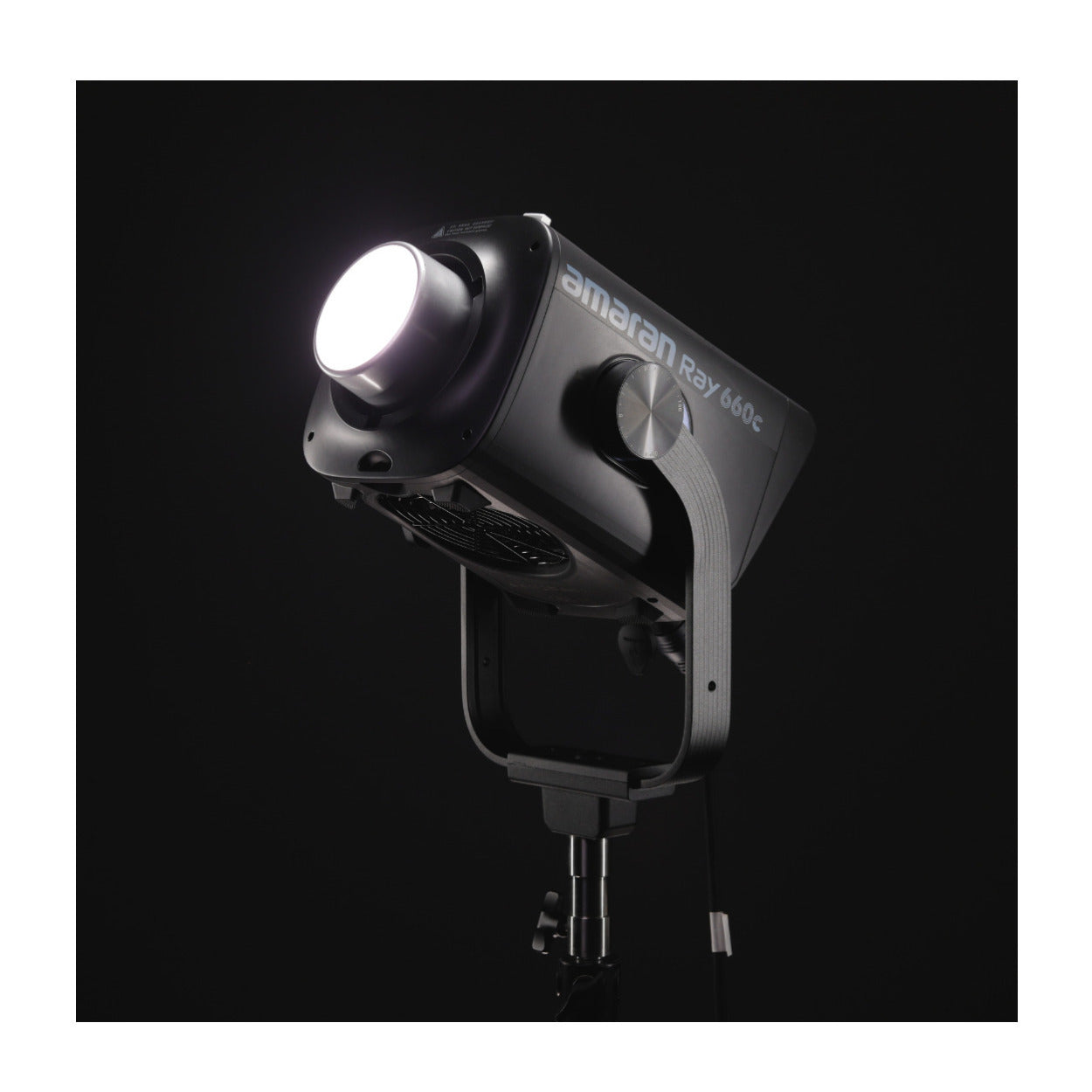 Amaran Ray 660W Full Color COB Video Light with AC Power and Octa Dome 60 Bundle - Image 7
